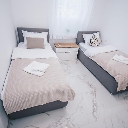 L Apartment Maribor Extérieur photo